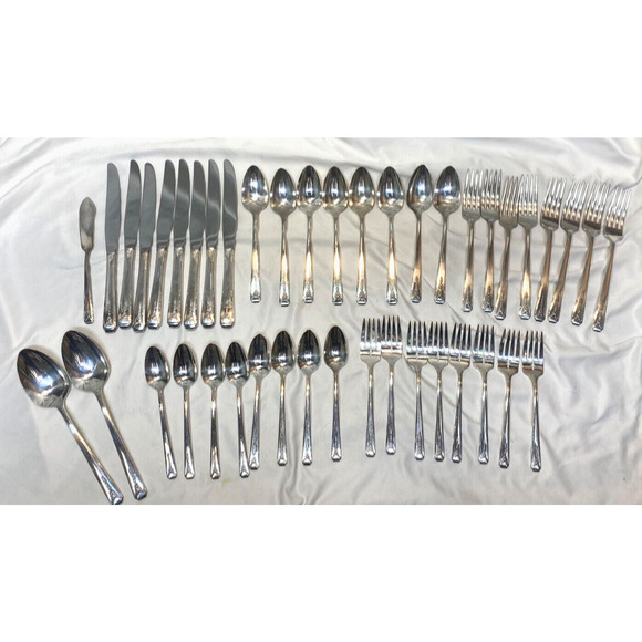 ONEIDA COMMUNITY "MILADY" SILVERPLATE FLATWARE SET SERVICE FOR 8 - Picture 1 of 9